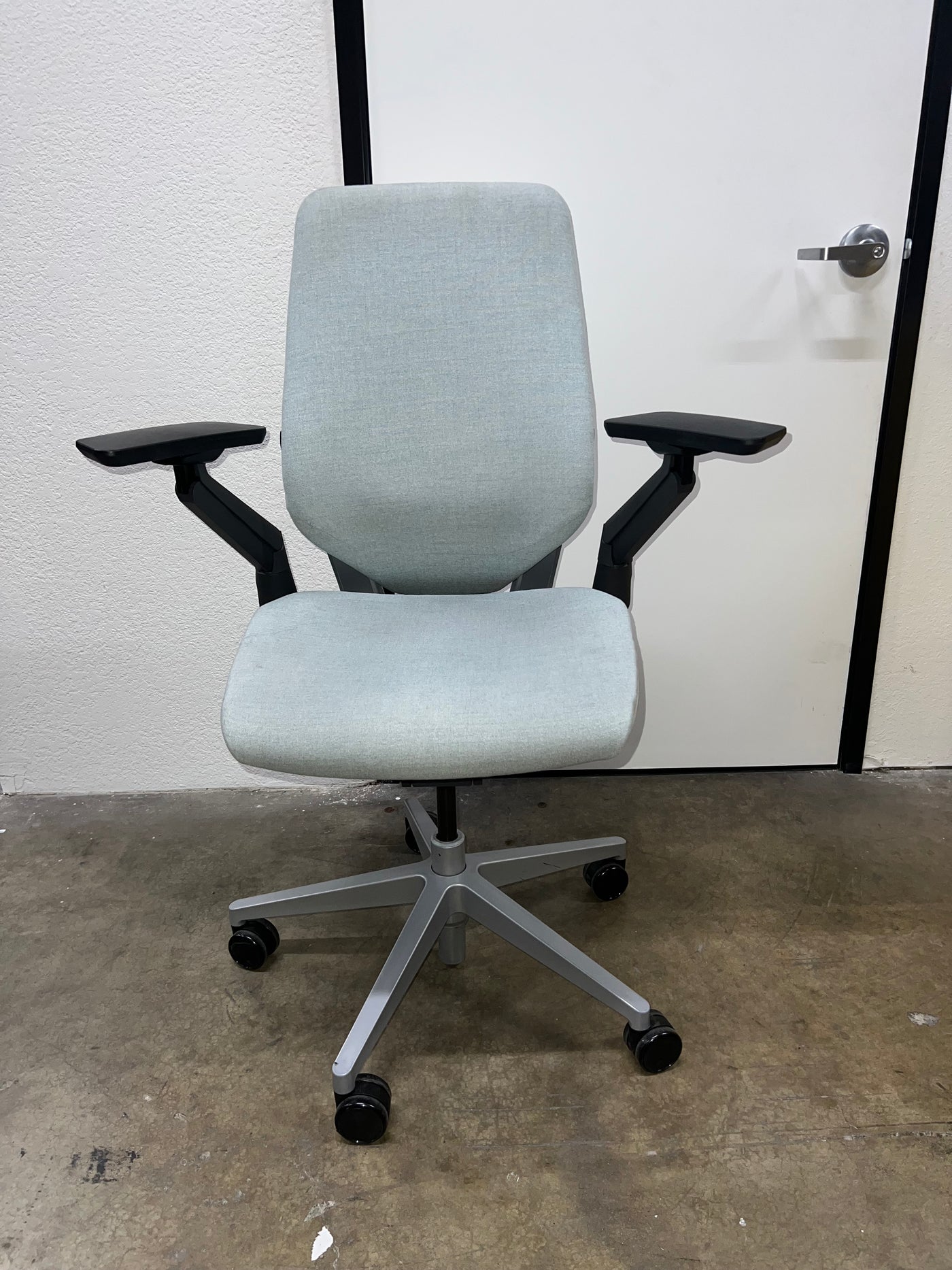 Pre Owned Steelcase Gesture - Office Furniture - GREY