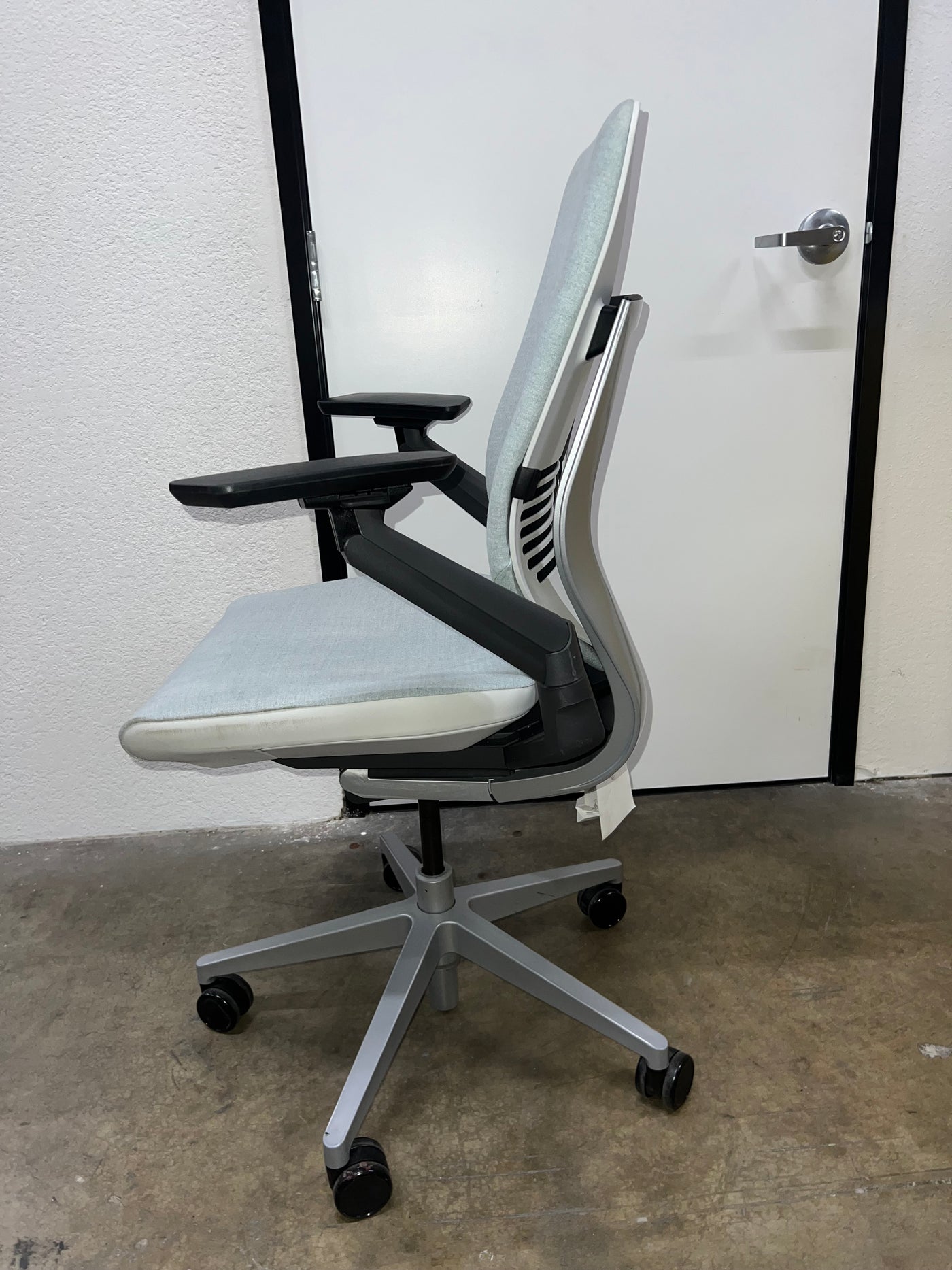 Pre Owned Steelcase Gesture - Office Furniture - GREY