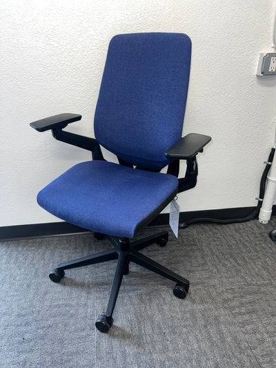 Pre Owned Steelcase Gesture - Office Furniture - Navy Blue - Black Base