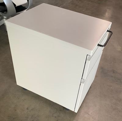 PRE-OWNED HERMAN MILLER MOBILE PEDS