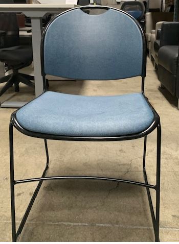 PRE-OWNED BLUE STACKING CHAIR