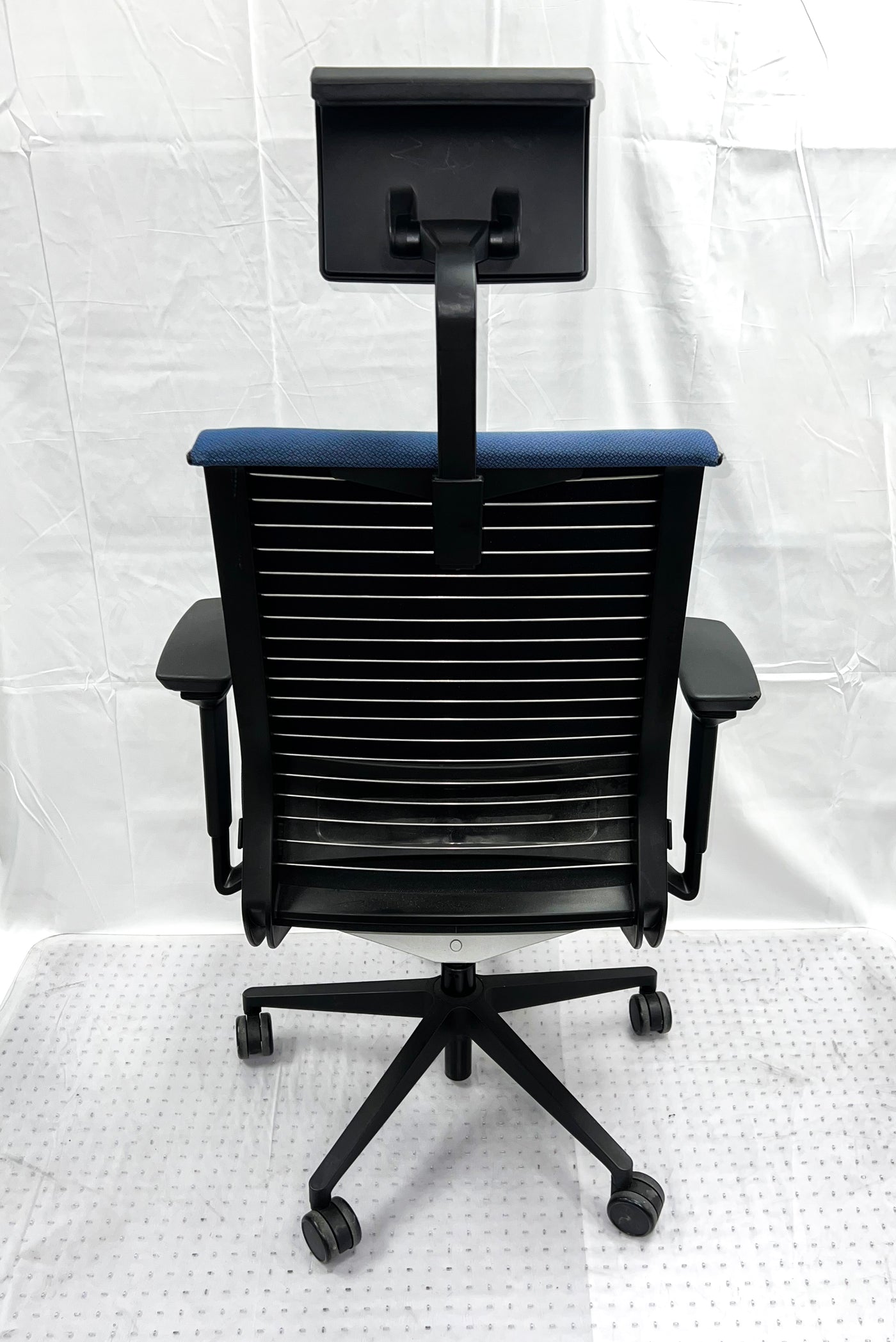 Pre Owned Steelcase Think with headrest