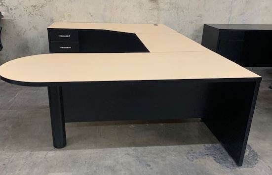 PRE-OWNED BULLET U-SHAPED EXECUTIVE DESK