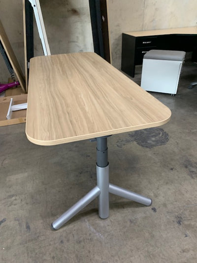 PRE-OWNED STEELCASE FLEX SIT TO STAND DESK