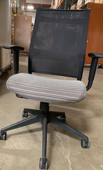 PRE-OWNED TASK CHAIRS