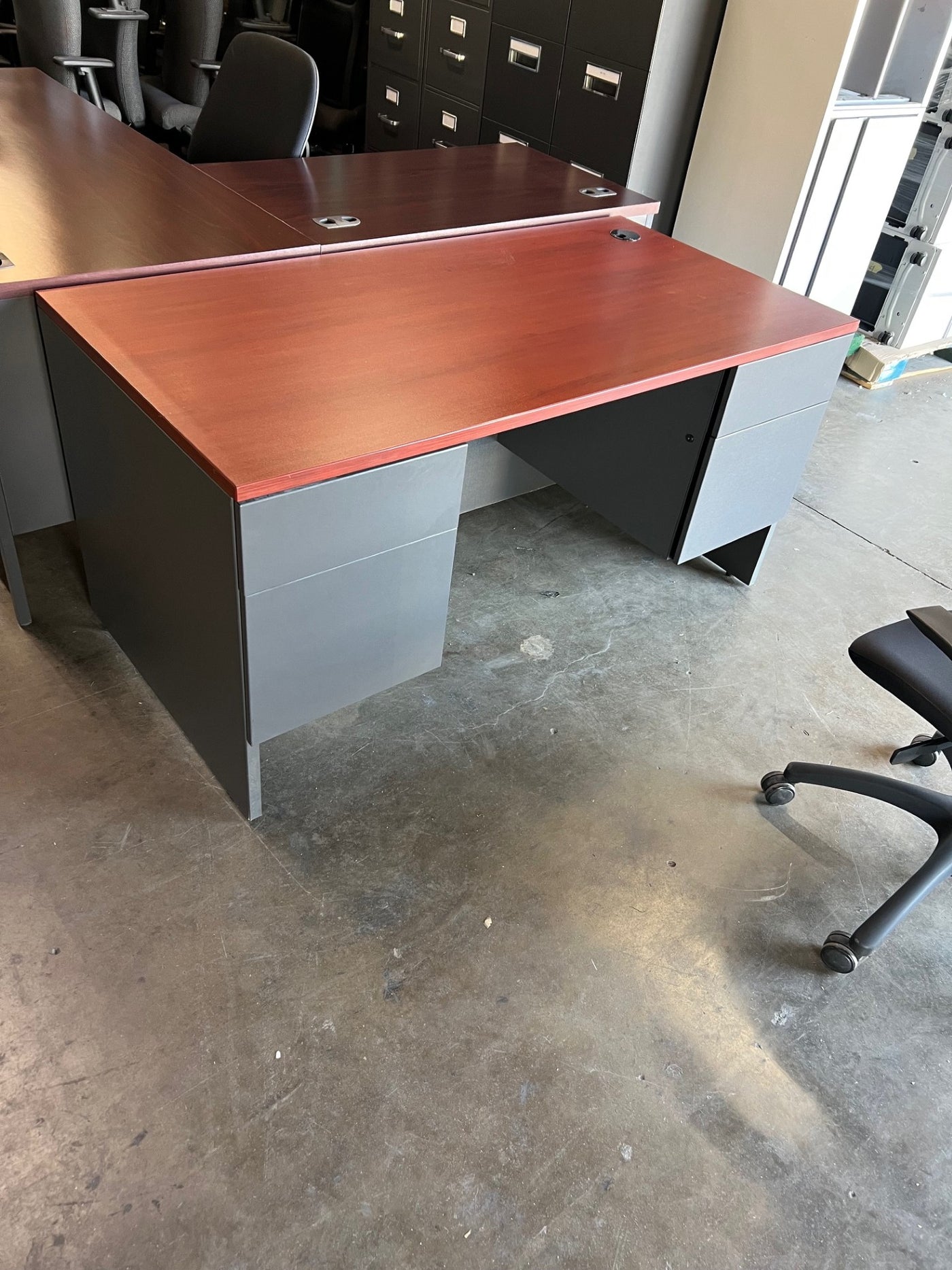 HON 60 X 30 DESK DOUBLE PED