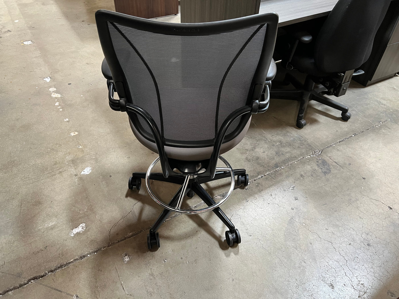 SEVERAL PRE-OWNED HUMANSCALE LIBERTY TASK AND DRAFTING CHAIRS - Miramar Office