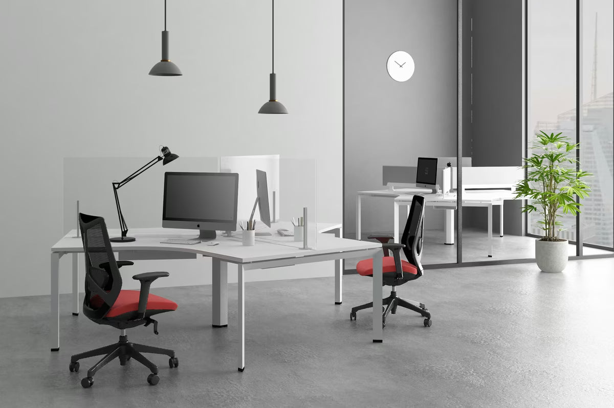 Friant Verity with Shield privacy panels